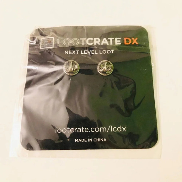 2016 Loot Crate DX September Speed Hot Rod Racing Car Lapel Enamel Pin - Picture 3 of 8